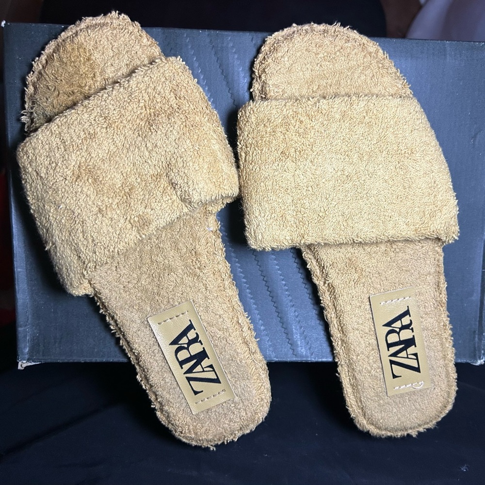 Zara Tan Women's Slippers